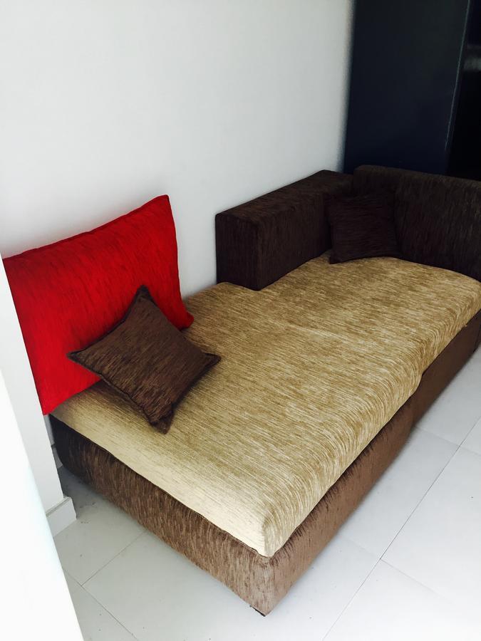 Getmore Bed & Breakfast Kandy Esterno foto