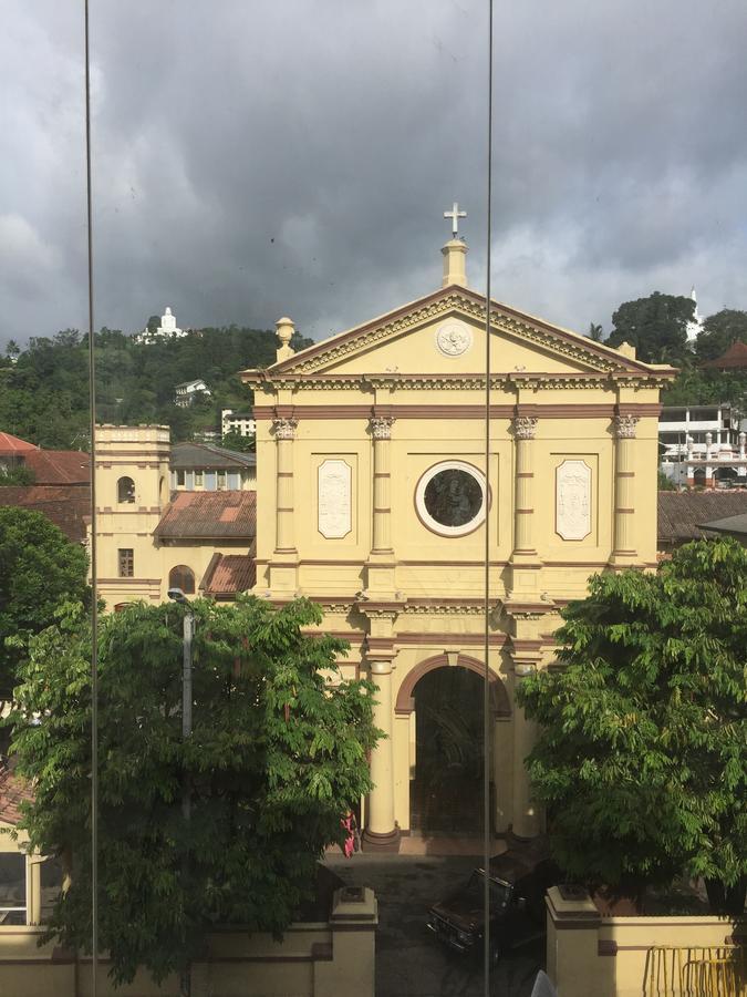 Getmore Bed & Breakfast Kandy Esterno foto