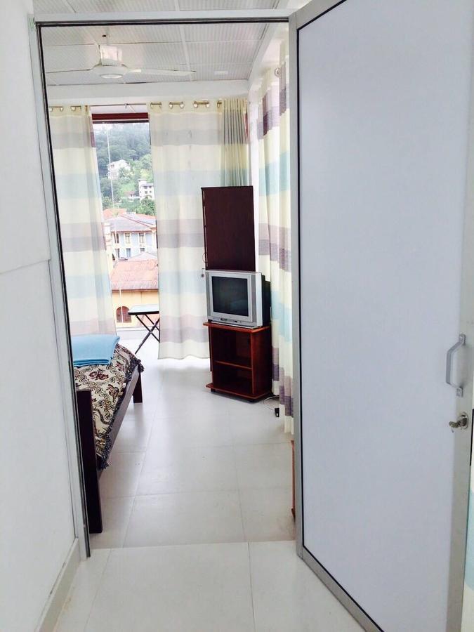 Getmore Bed & Breakfast Kandy Esterno foto