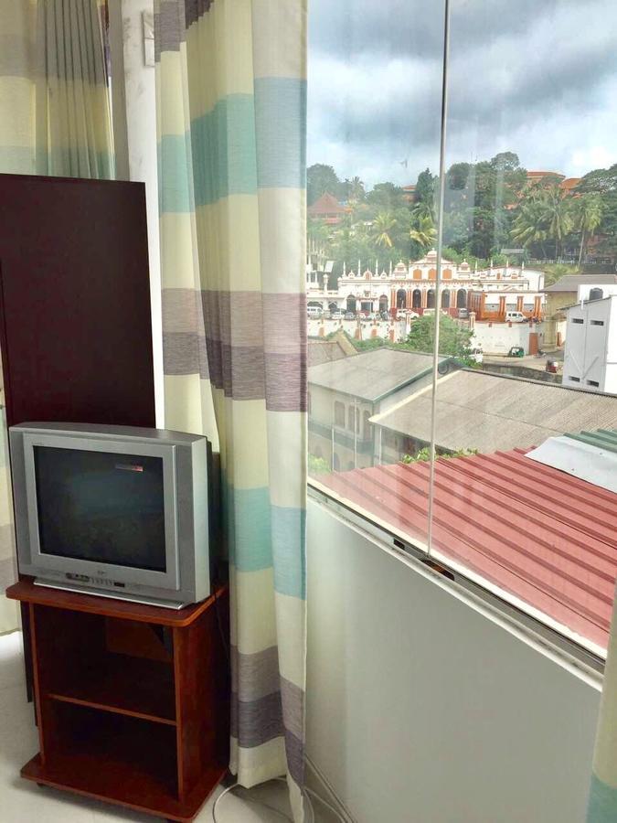 Getmore Bed & Breakfast Kandy Esterno foto